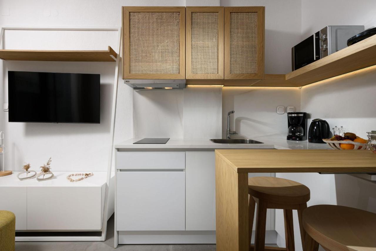 Nisea Beach Apartments Принос Екстериор снимка