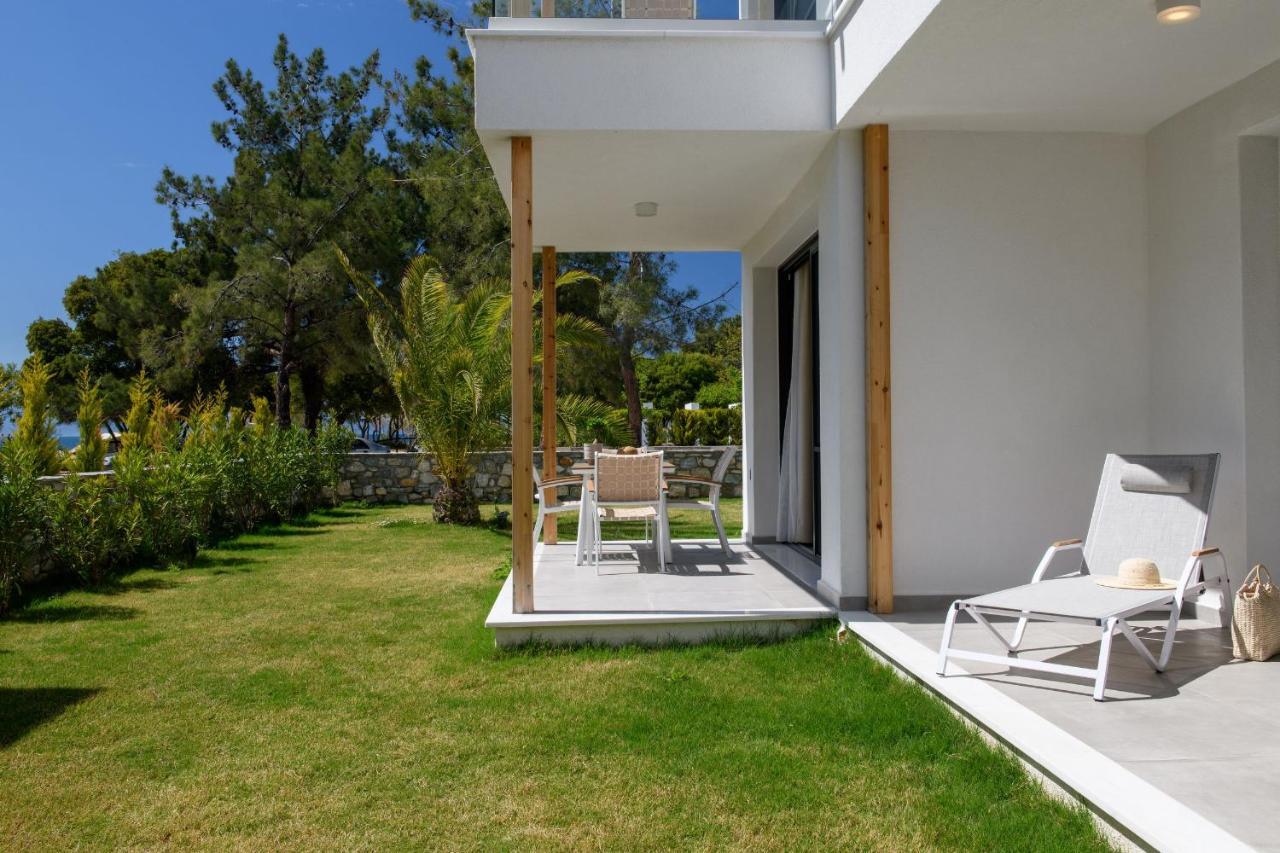 Nisea Beach Apartments Принос Екстериор снимка